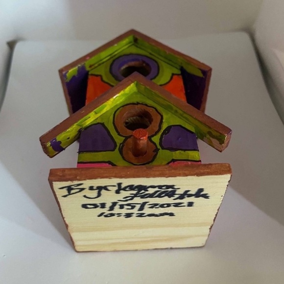 New Hand Painted & Handcrafted Double Hole Custom Birdhouse Home Decor - Picture 7 of 15